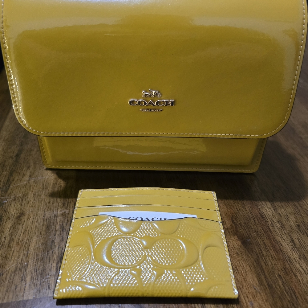 Coach handbag with matching card holder wallet